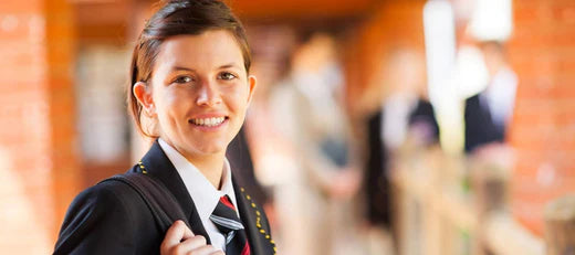 È Opportuno Indossare la Cravatta a Scuola