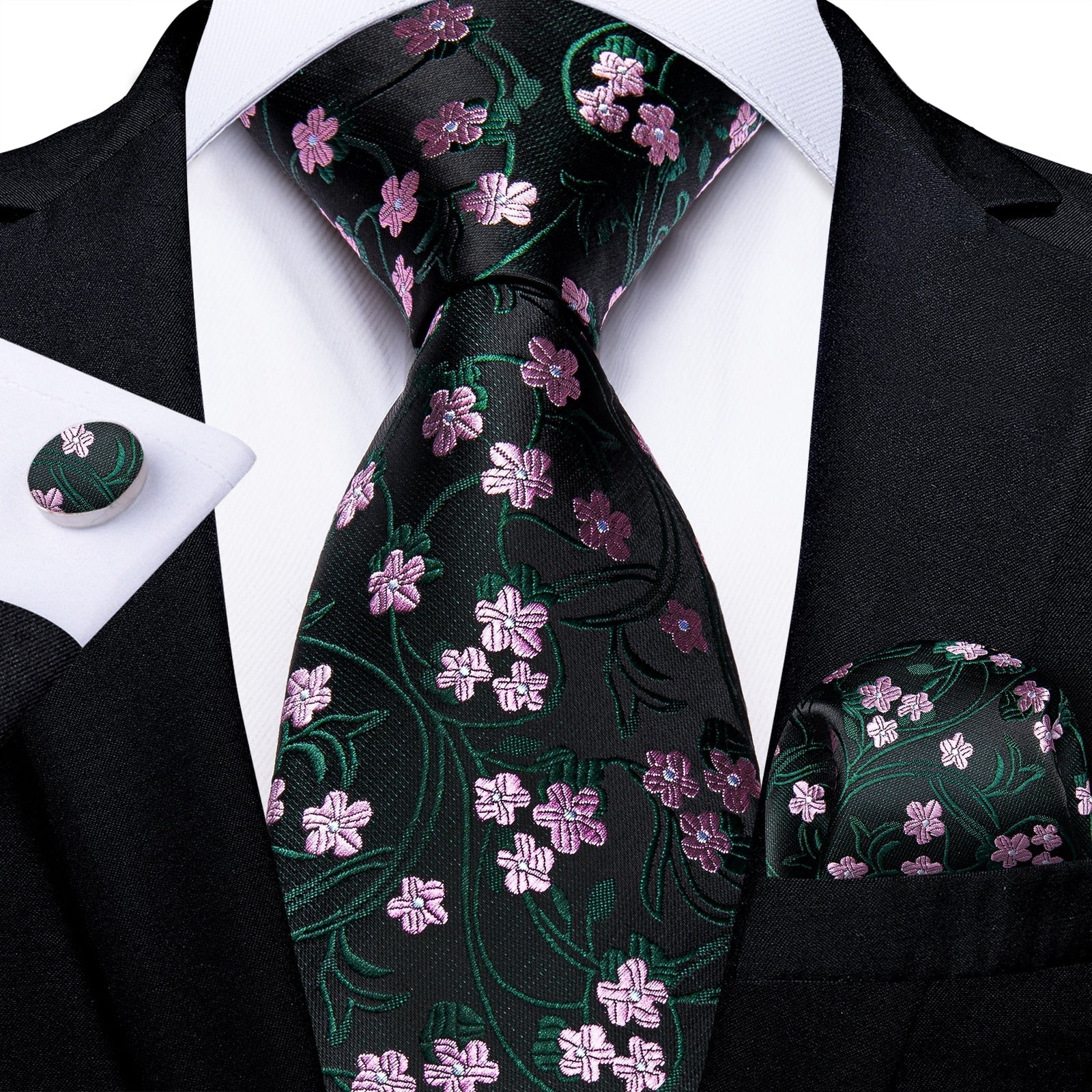 Blazer Floreale Nero con Camicia Nera | Hockerty Blazer Floreale Nero con Camicia Nera | Hockerty